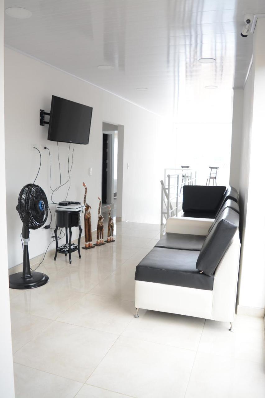 Hotel Brisas Del Norte Roldanillo Ngoại thất bức ảnh